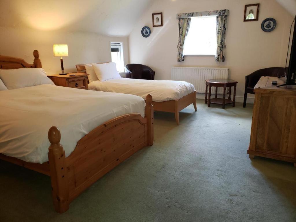 Abingplough House Bed & Breakfast Abingdon-on-Thames ภายนอก รูปภาพ
