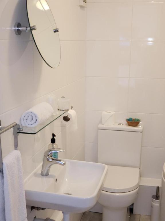 Abingplough House Bed & Breakfast Abingdon-on-Thames ภายนอก รูปภาพ